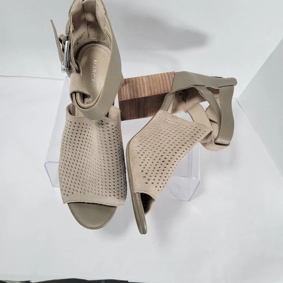 MARC FISHER Women's 8 Tan Stacked Chunky Heel Open‎ Toe Ankle Strap Booties Boho - Picture 5 of 12